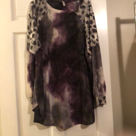 Purple and Grey Tie Dye and Animal Print Top - Picture 5 of 5